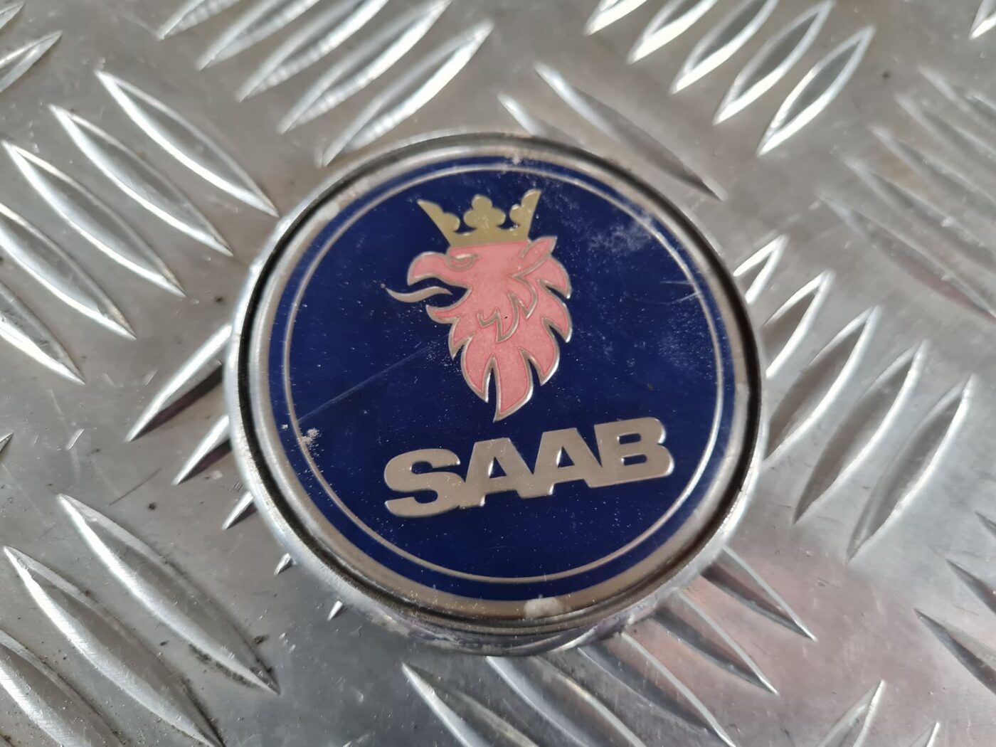 Logotips/Emblema priekš SAAB 9-5 1999 2 Logotips/Emblema priekš SAAB 9-5 1999