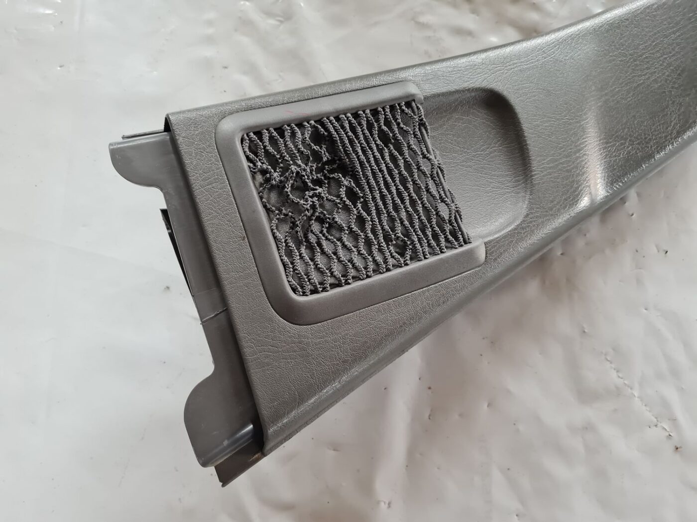 Vidējas salona statnes apdare priekš SAAB 9-5 1999 2 Vidējas salona statnes apdare priekš SAAB 9-5 1999