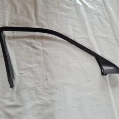 Durvju stikla moldings priekš SAAB 9-5 1999