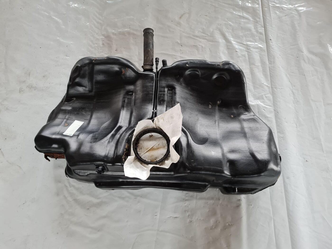 Degvielas tvertne priekš SAAB 9-5 1999 1 Degvielas tvertne priekš SAAB 9-5 1999