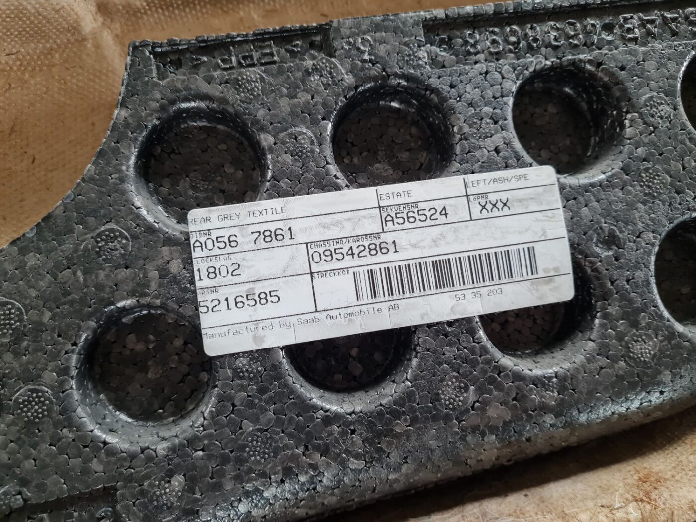 Aizmugurējo kreiso durvju apdare priekš SAAB 9-5 1999 4 Aizmugurējo kreiso durvju apdare priekš SAAB 9-5 1999