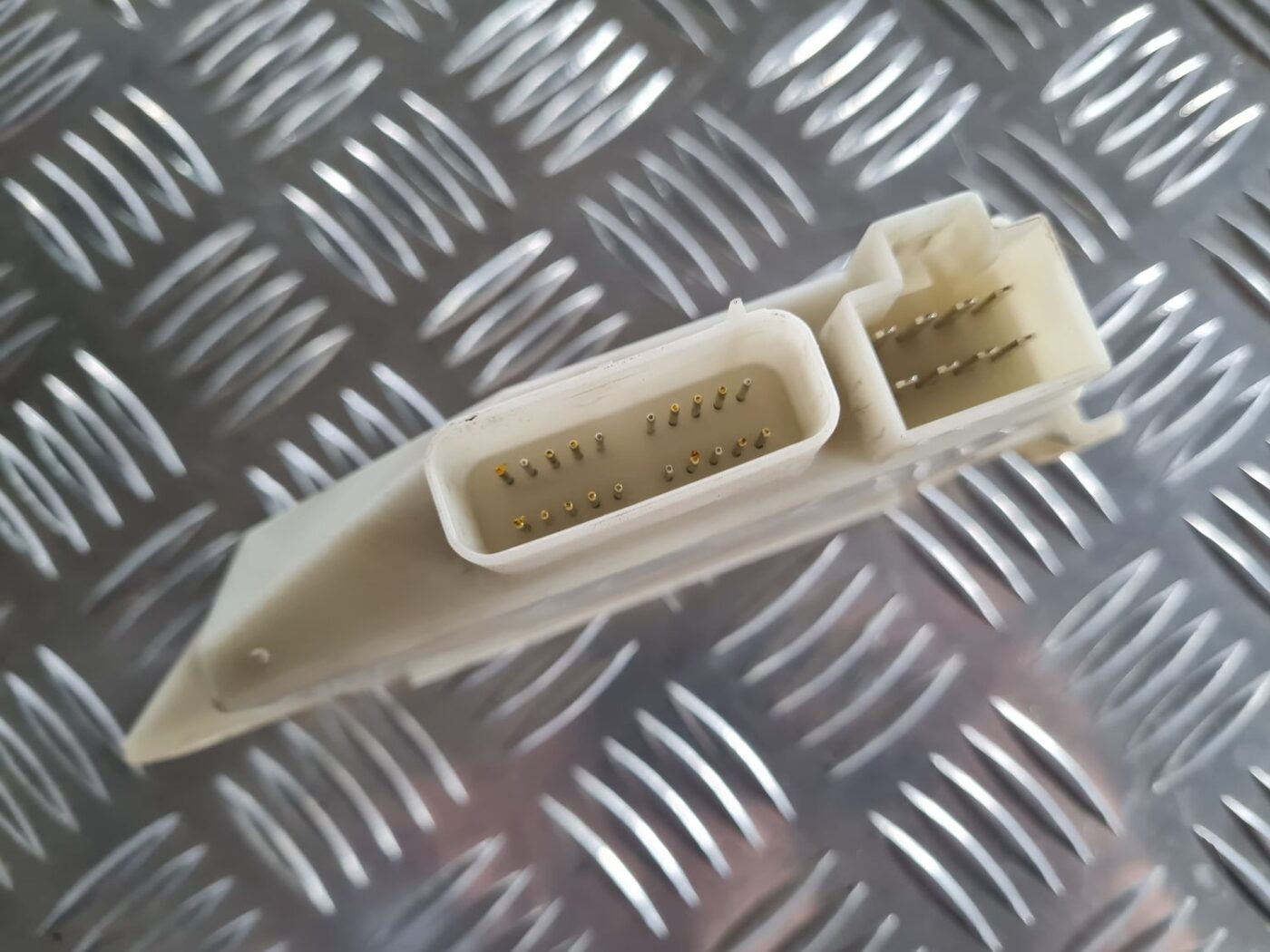 Durvju vadības bloks priekš CHRYSLER VOYAGER 2006 3 Durvju vadības bloks priekš CHRYSLER VOYAGER 2006