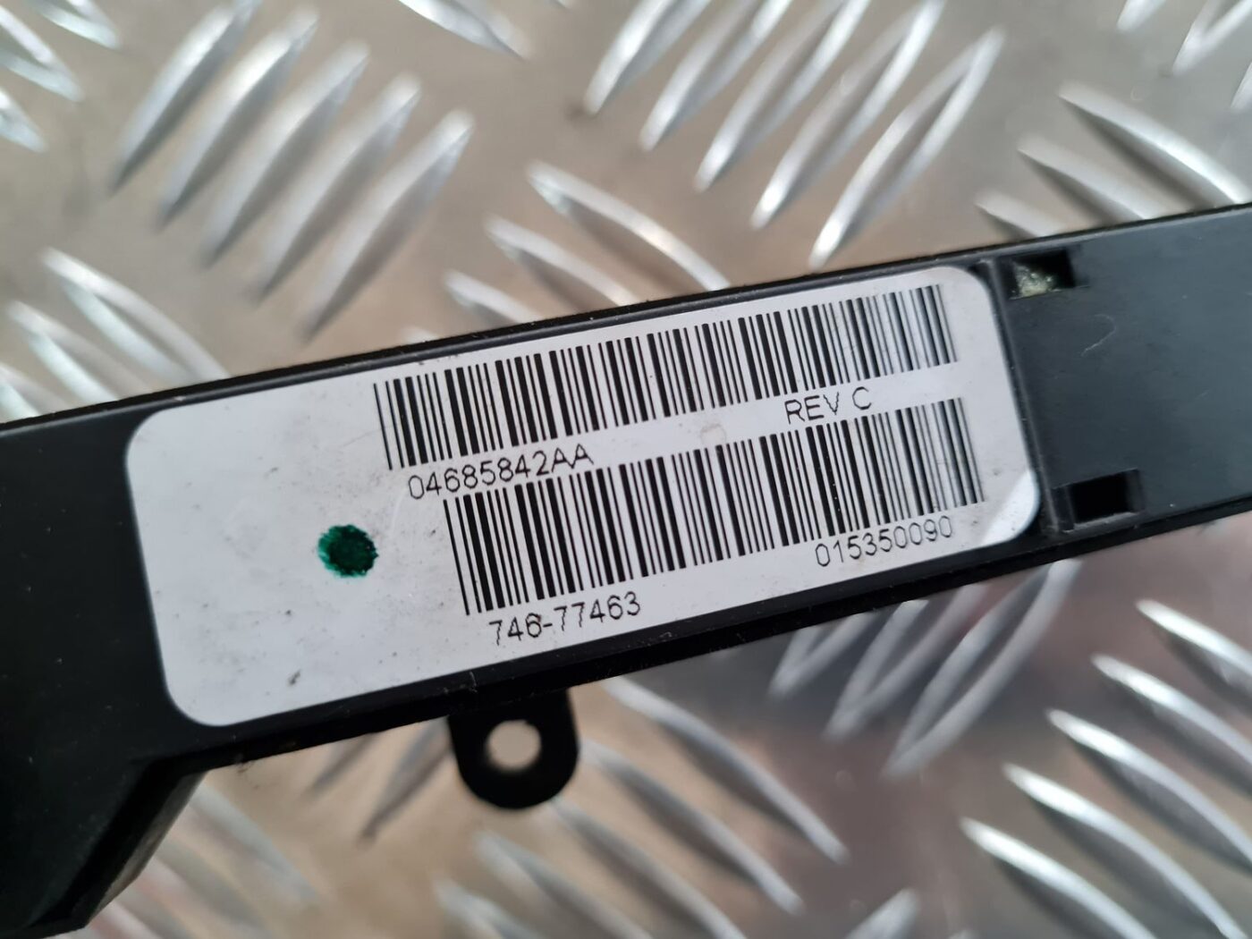 Mērinstrumentu paneļa pārslēgšanas pogas priekš CHRYSLER VOYAGER 2006 4 Mērinstrumentu paneļa pārslēgšanas pogas priekš CHRYSLER VOYAGER 2006