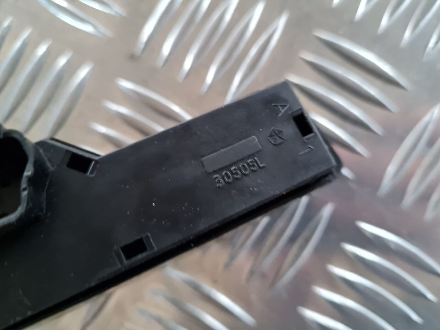 Mērinstrumentu paneļa pārslēgšanas pogas priekš CHRYSLER VOYAGER 2006 3 Mērinstrumentu paneļa pārslēgšanas pogas priekš CHRYSLER VOYAGER 2006