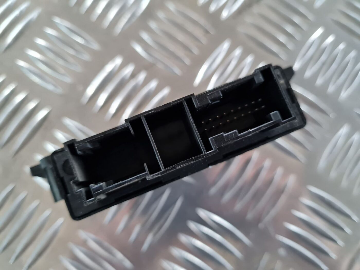 Parkošanās devēju vadības bloks priekš CHRYSLER VOYAGER 2006 3 Parkošanās devēju vadības bloks priekš CHRYSLER VOYAGER 2006