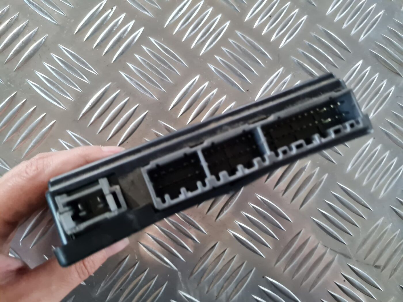 Sēdekļu vadības bloks priekš CHRYSLER VOYAGER 2006 3 Sēdekļu vadības bloks priekš CHRYSLER VOYAGER 2006