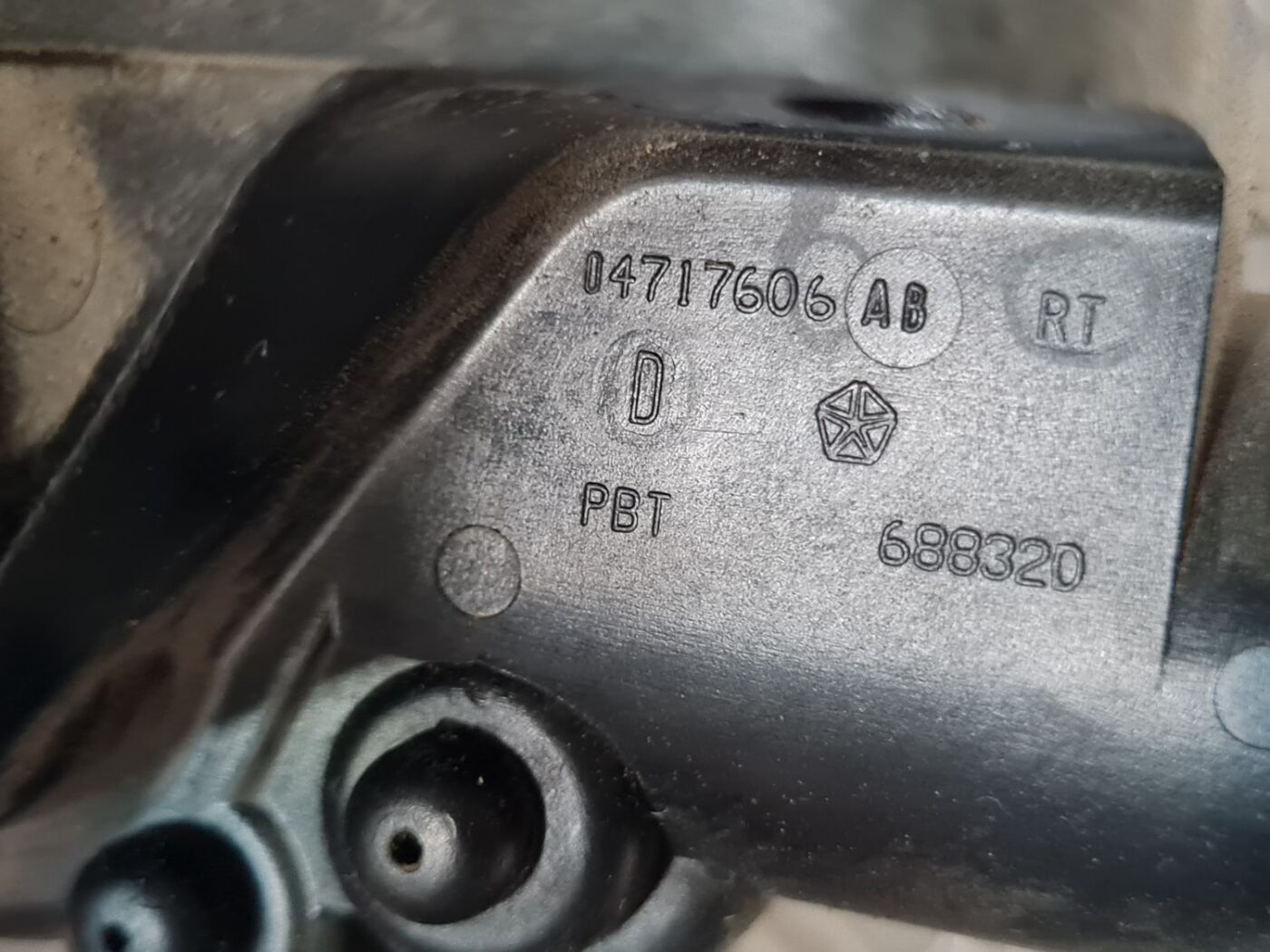 Sānu stikla atvēršanas mehānisms priekš CHRYSLER VOYAGER 2006 3 Sānu stikla atvēršanas mehānisms priekš CHRYSLER VOYAGER 2006