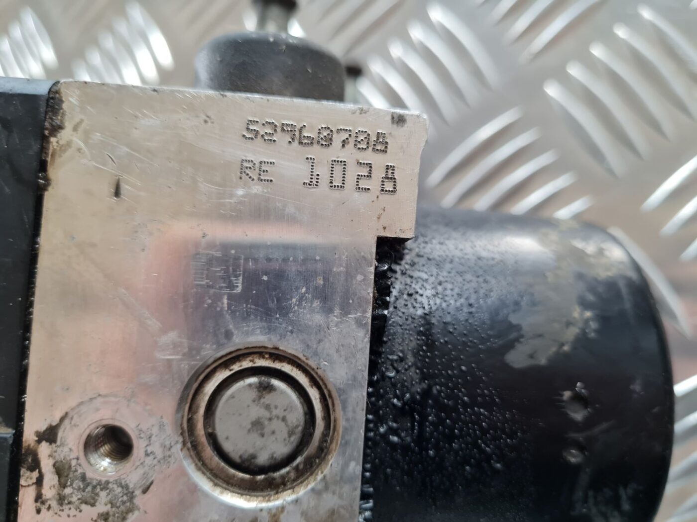 ABS bloks priekš CHRYSLER VOYAGER 2006 5 ABS bloks priekš CHRYSLER VOYAGER 2006