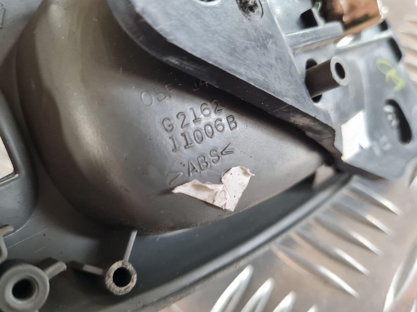 Salona durvju rokturis, priekšējais labais priekš CHRYSLER VOYAGER 2006 4 Salona durvju rokturis, priekšējais labais priekš CHRYSLER VOYAGER 2006