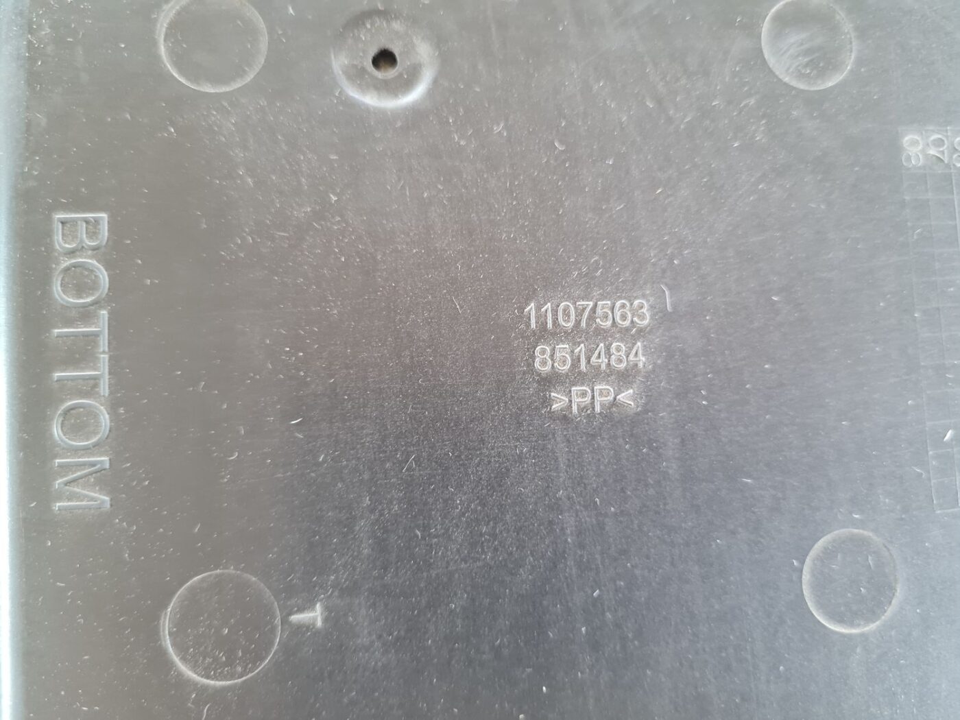 Mantu glabāšanas nodalījums griestos priekš CHRYSLER VOYAGER 2006 3 Mantu glabāšanas nodalījums griestos priekš CHRYSLER VOYAGER 2006