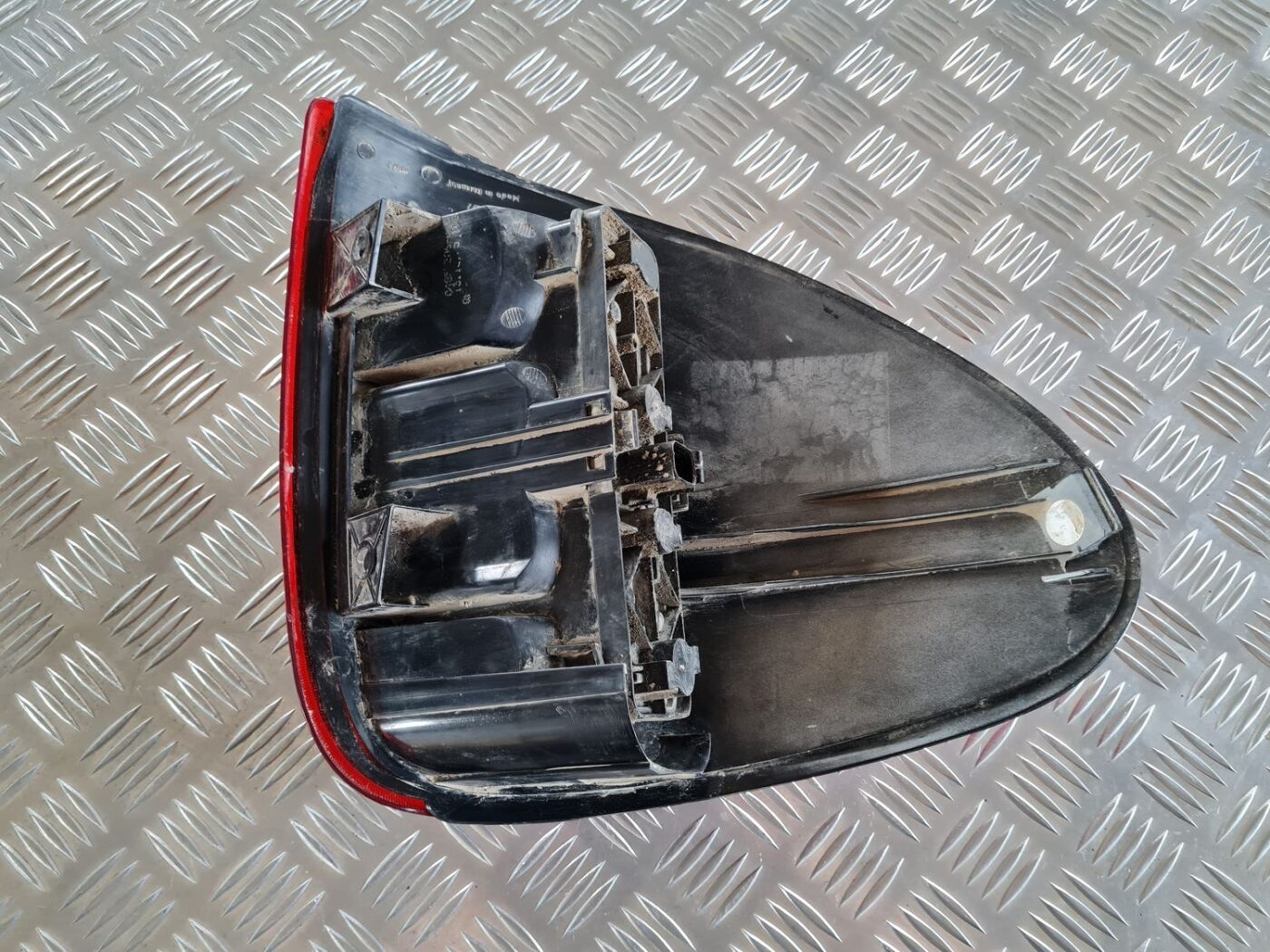 Aizmugurējais labais lukturis priekš CHRYSLER VOYAGER 2006 6 Aizmugurējais labais lukturis priekš CHRYSLER VOYAGER 2006