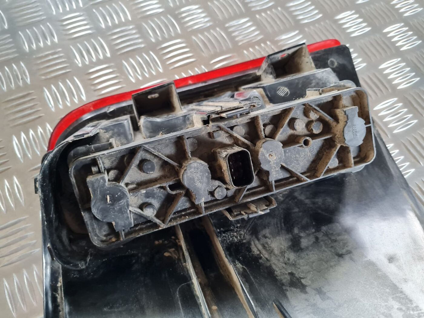 Aizmugurējais labais lukturis priekš CHRYSLER VOYAGER 2006 5 Aizmugurējais labais lukturis priekš CHRYSLER VOYAGER 2006