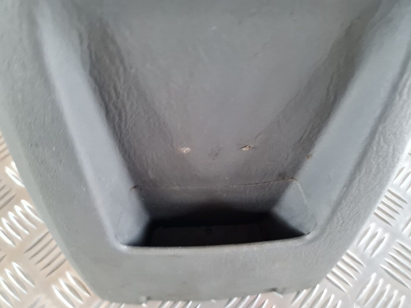 Centrālās konsoles apdares lielākā daļa priekš CHRYSLER VOYAGER 2006 8 Centrālās konsoles apdares lielākā daļa priekš CHRYSLER VOYAGER 2006