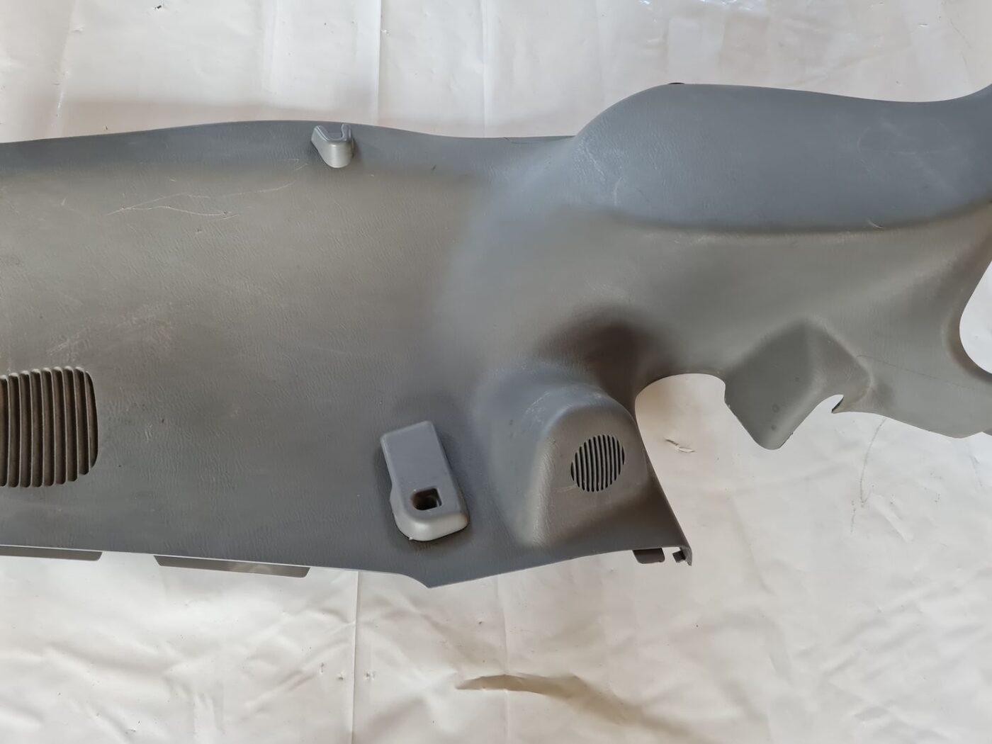 Bagažnieka nodalījuma statnes apdare priekš CHRYSLER VOYAGER 2006 14 Bagažnieka nodalījuma statnes apdare priekš CHRYSLER VOYAGER 2006