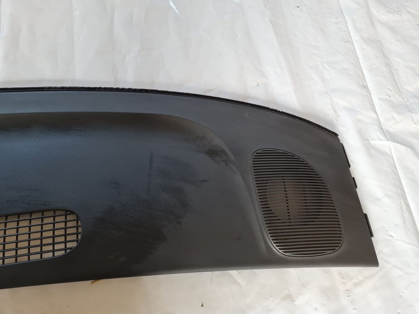 Vējstikla ventilācijas režģis (salonā) priekš CHRYSLER VOYAGER 2006 11 Vējstikla ventilācijas režģis (salonā) priekš CHRYSLER VOYAGER 2006