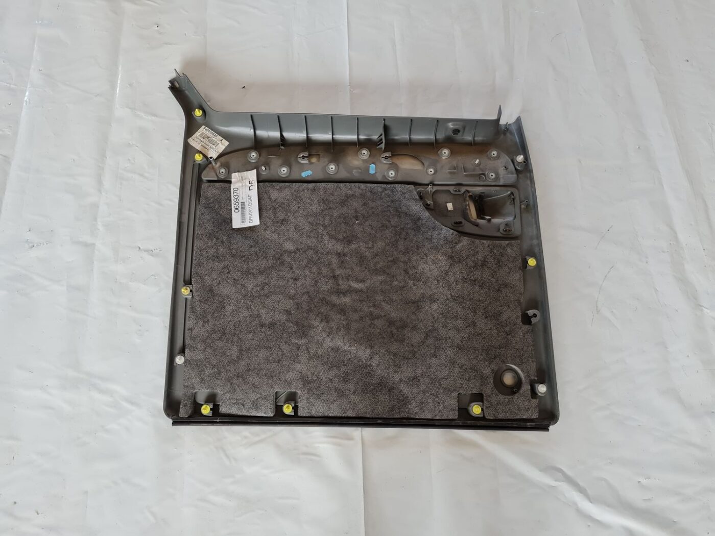 Aizmugurējo labo durvju apdare priekš CHRYSLER VOYAGER 2006 2 Aizmugurējo labo durvju apdare priekš CHRYSLER VOYAGER 2006