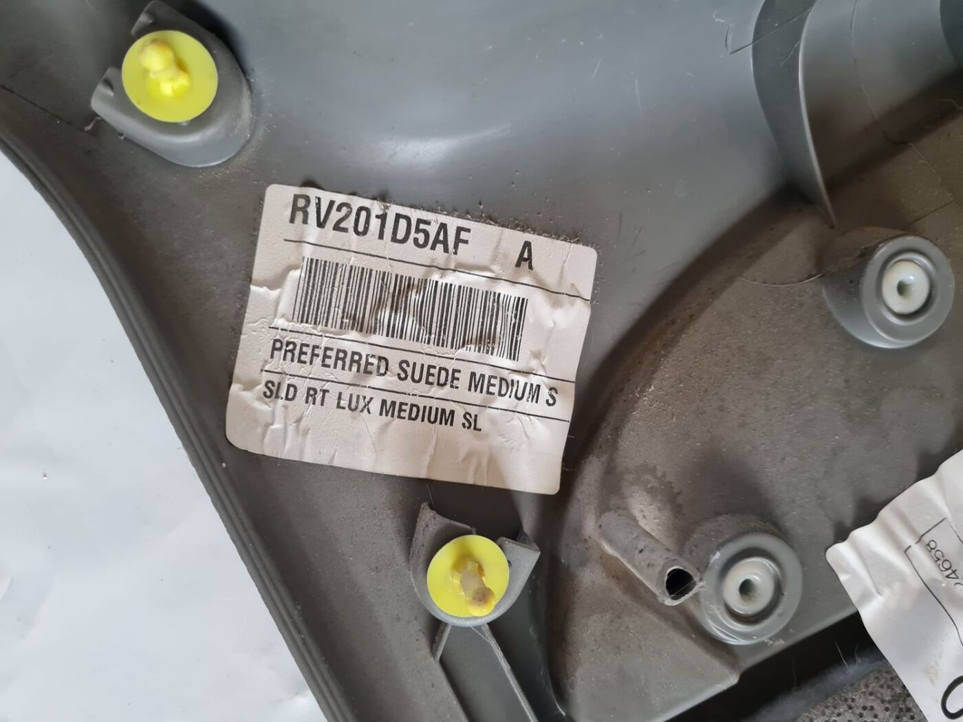 Aizmugurējo labo durvju apdare priekš CHRYSLER VOYAGER 2006 3 Aizmugurējo labo durvju apdare priekš CHRYSLER VOYAGER 2006