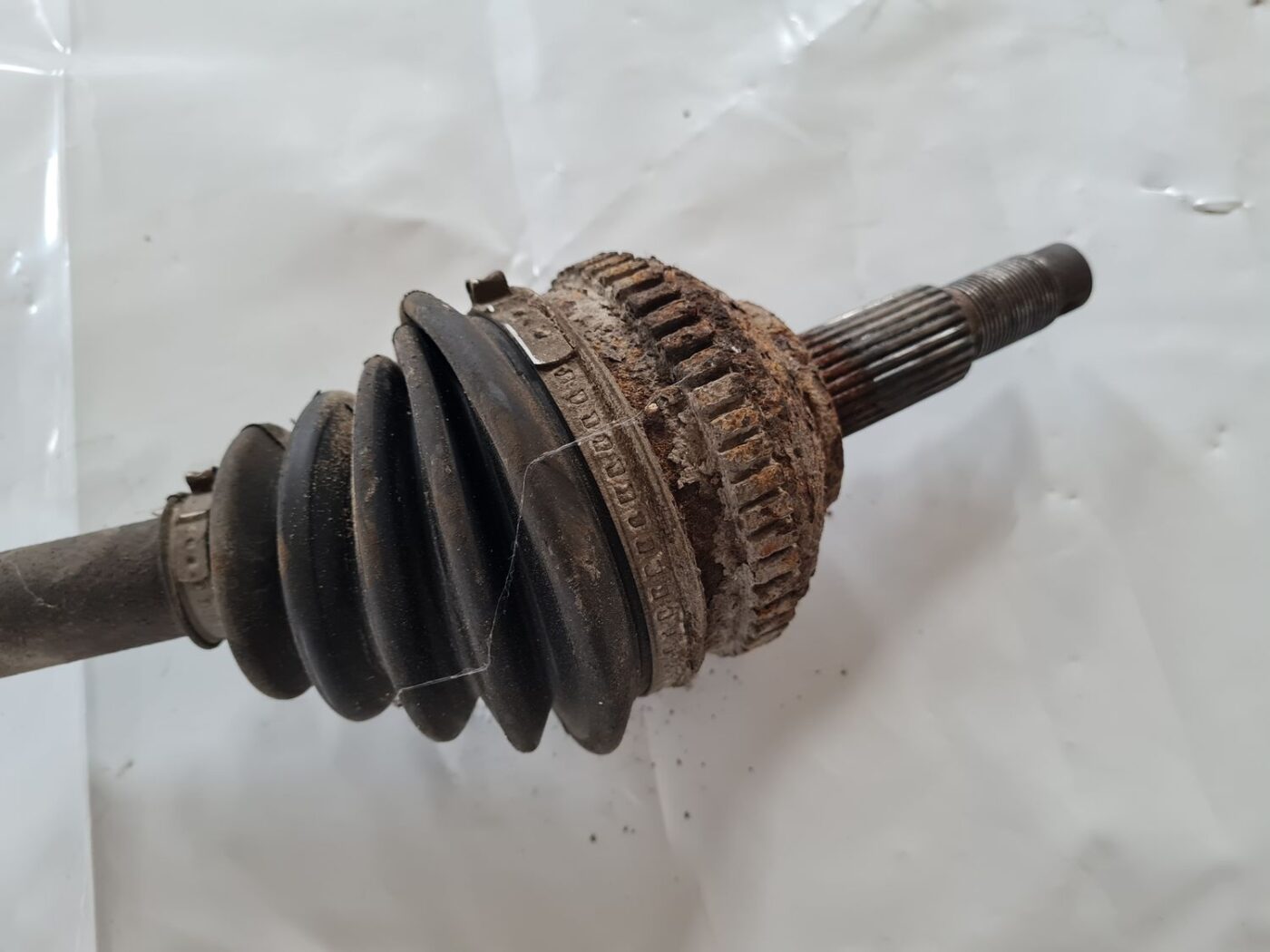 Pusass priekšējā kreisā priekš CHRYSLER VOYAGER 2006 4 Pusass priekšējā kreisā priekš CHRYSLER VOYAGER 2006