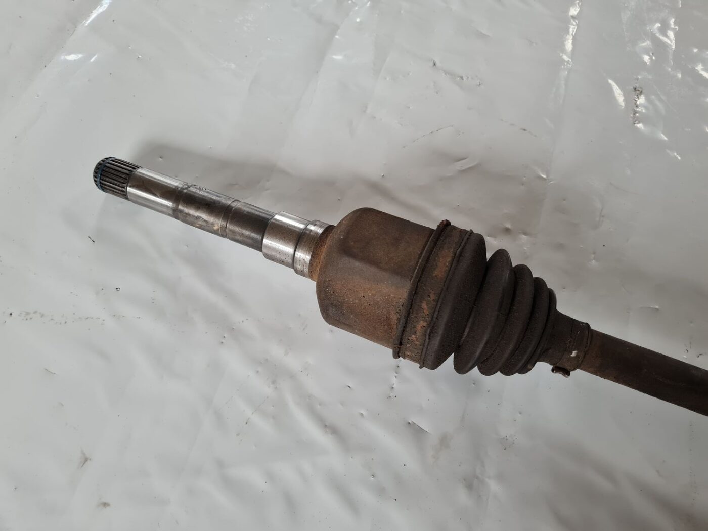 Pusass priekšēja labā priekš CHRYSLER VOYAGER 2006 2 Pusass priekšēja labā priekš CHRYSLER VOYAGER 2006