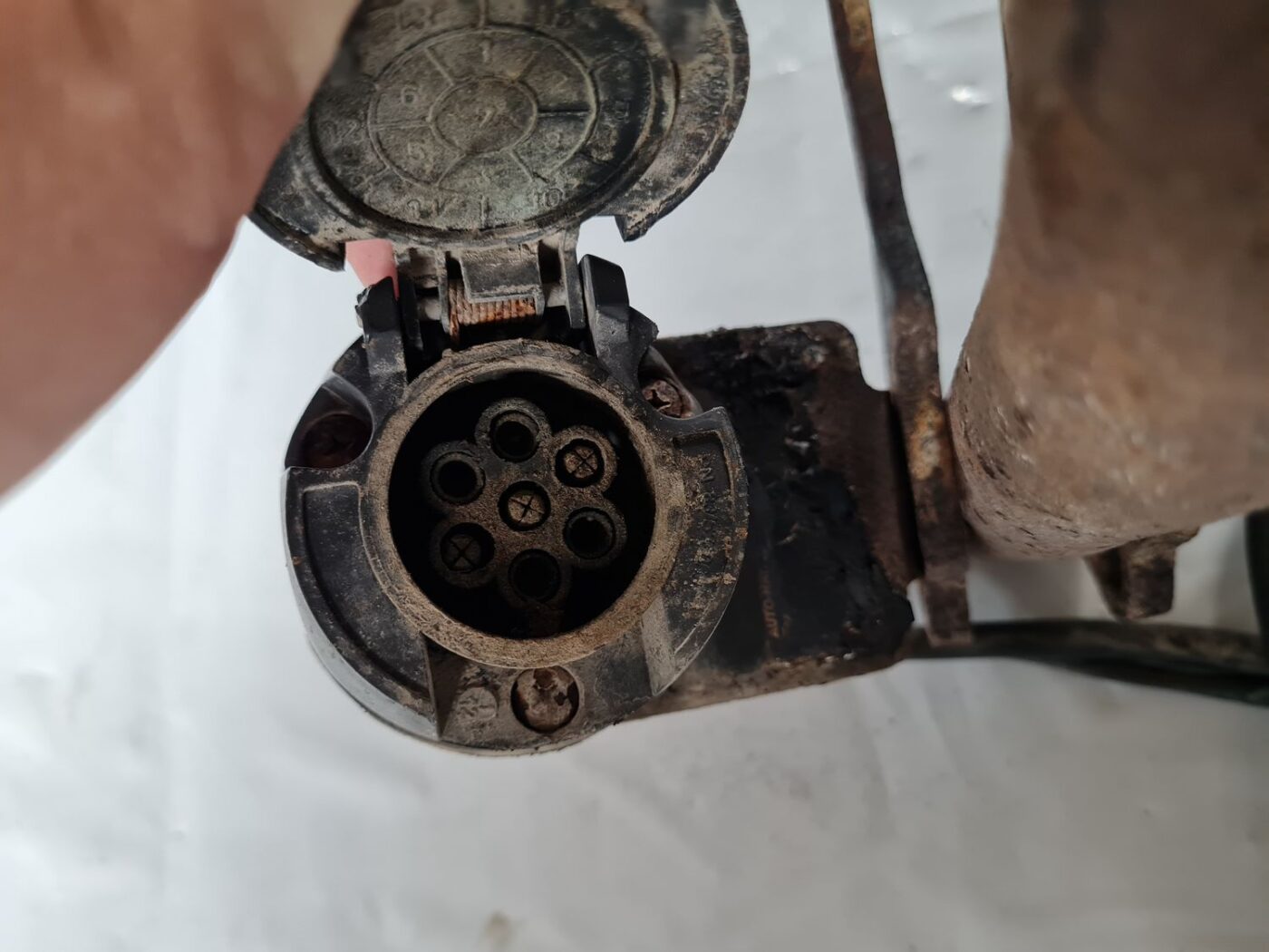 Sakabes ierīce (farkops) priekš CHRYSLER VOYAGER 2006 3 Sakabes ierīce (farkops) priekš CHRYSLER VOYAGER 2006