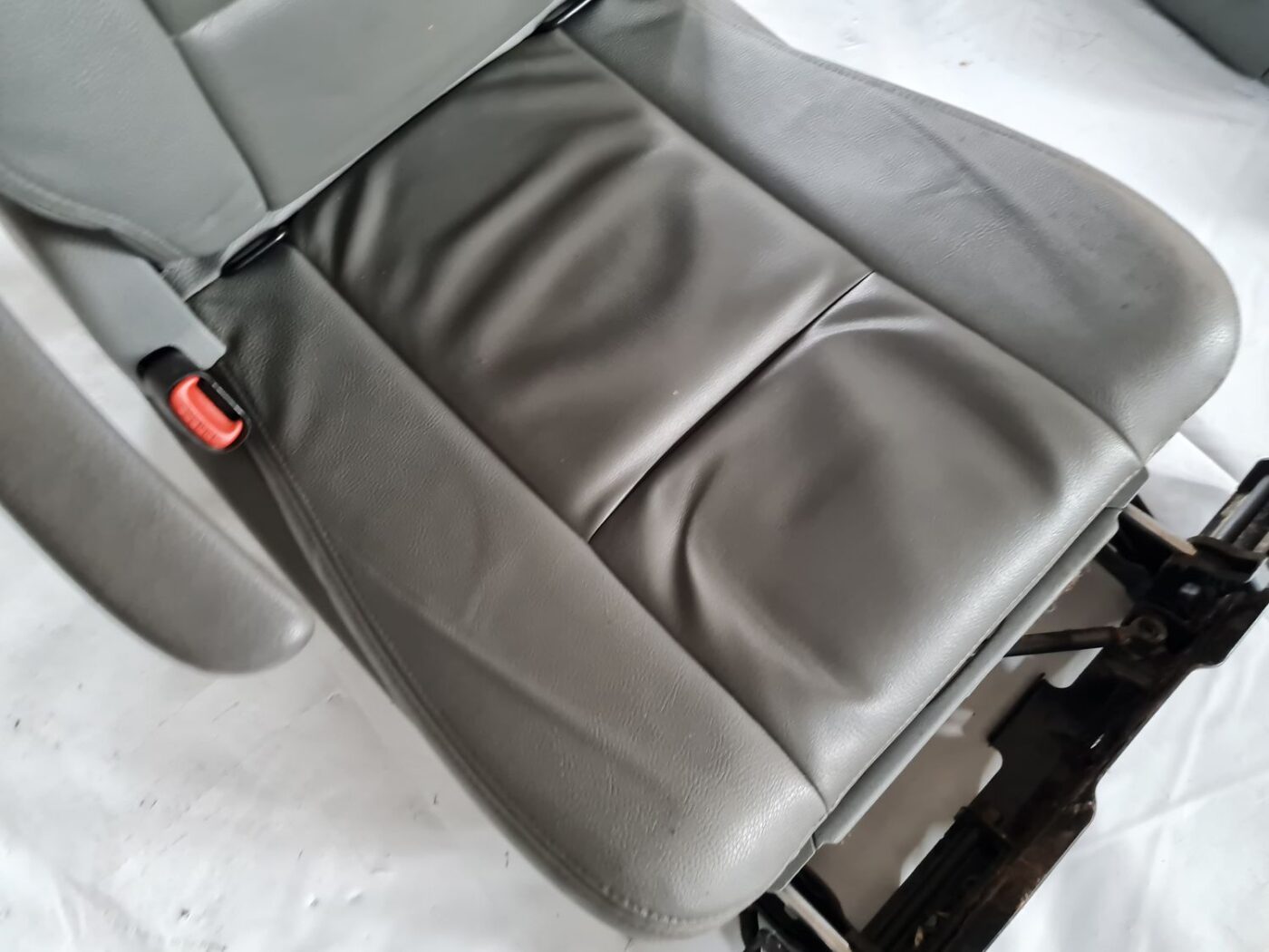 Sēdekļu komplekts priekš CHRYSLER VOYAGER 2006 13 Sēdekļu komplekts priekš CHRYSLER VOYAGER 2006