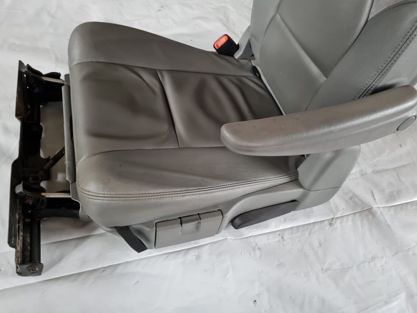 Sēdekļu komplekts priekš CHRYSLER VOYAGER 2006 11 Sēdekļu komplekts priekš CHRYSLER VOYAGER 2006