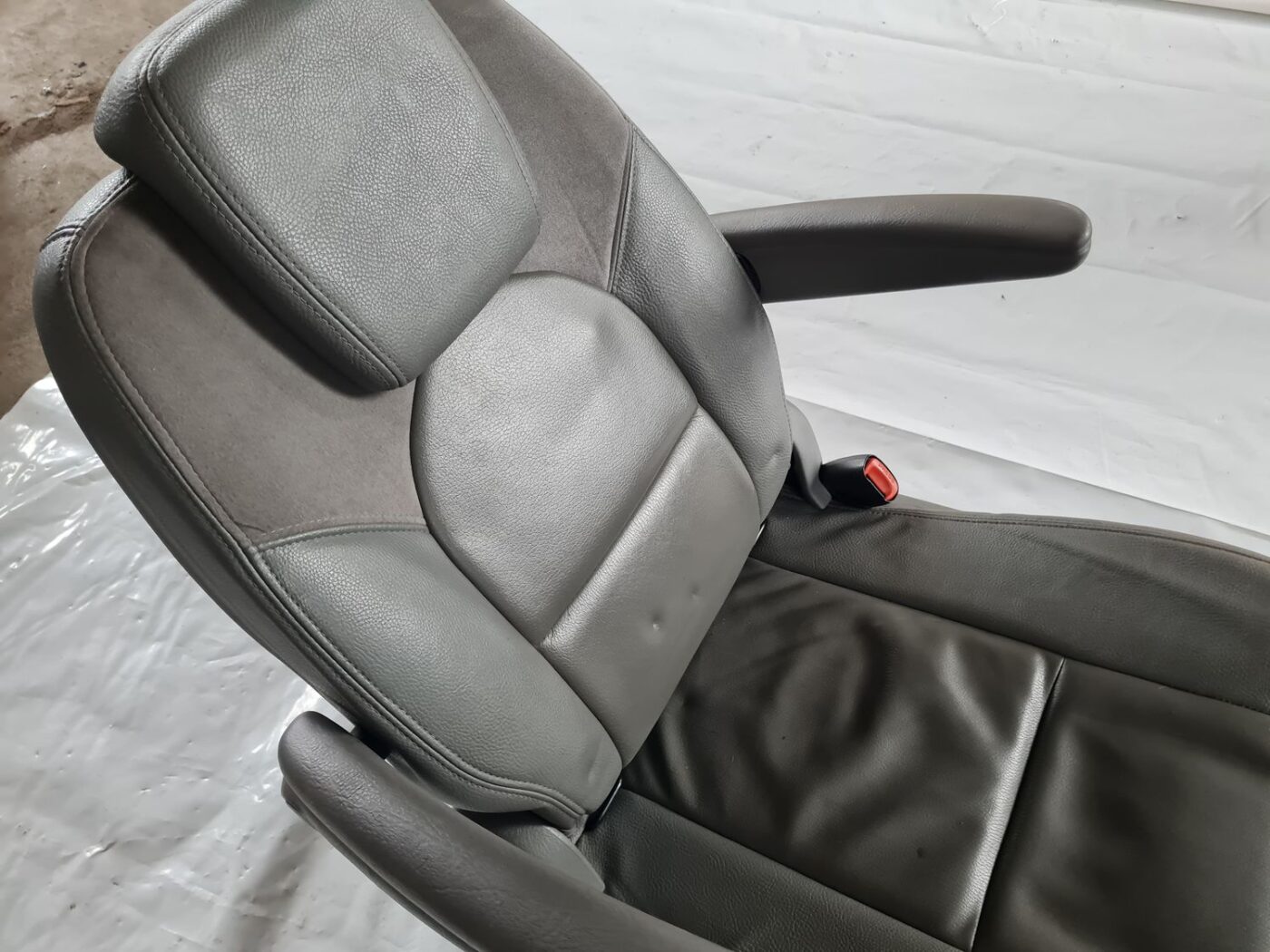 Sēdekļu komplekts priekš CHRYSLER VOYAGER 2006 8 Sēdekļu komplekts priekš CHRYSLER VOYAGER 2006