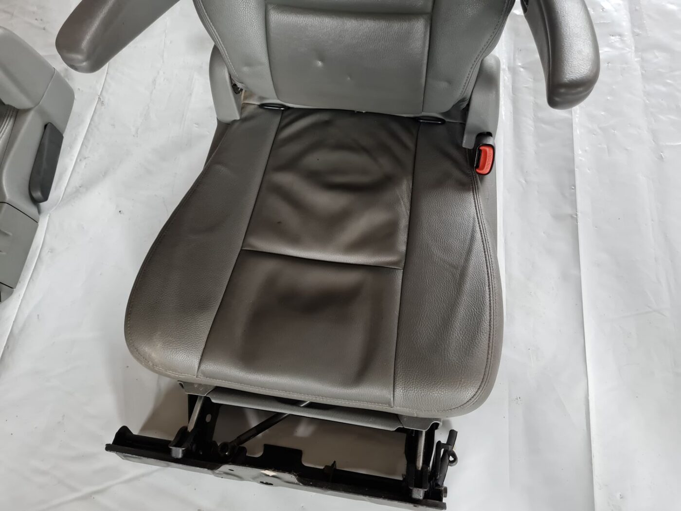 Sēdekļu komplekts priekš CHRYSLER VOYAGER 2006 6 Sēdekļu komplekts priekš CHRYSLER VOYAGER 2006