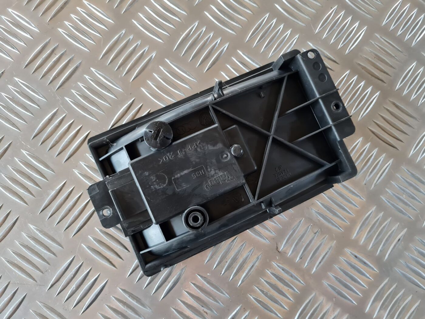 Salona ventilatora rezistors priekš VW GOLF IV 1999 5 Salona ventilatora rezistors priekš VW GOLF IV 1999