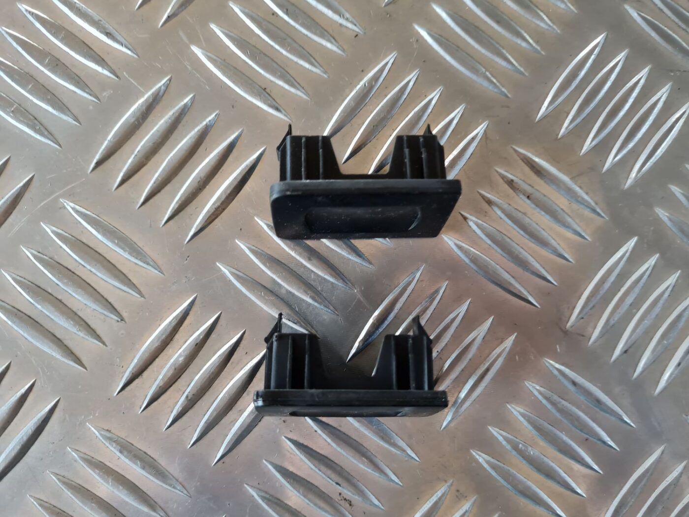 Slēdža pogas vāks priekš VW GOLF IV 1999 2 Slēdža pogas vāks priekš VW GOLF IV 1999