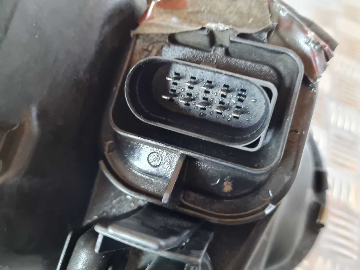 Priekšējais labais lukturis priekš VW GOLF IV 1999 5 Priekšējais labais lukturis priekš VW GOLF IV 1999