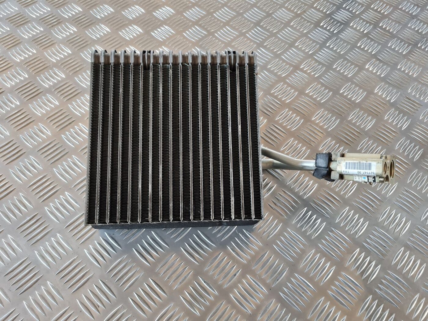 Gaisa kondicionēšanas radiators salonā priekš VW GOLF IV 1999 5 Gaisa kondicionēšanas radiators salonā priekš VW GOLF IV 1999