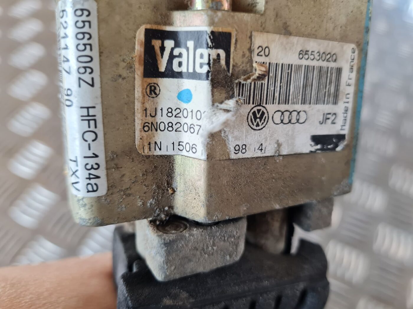 Gaisa kondicionēšanas radiators salonā priekš VW GOLF IV 1999 4 Gaisa kondicionēšanas radiators salonā priekš VW GOLF IV 1999