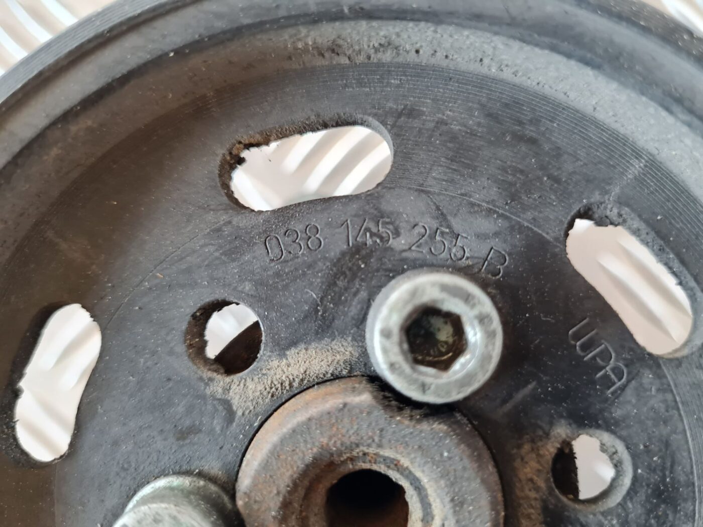 Hidrauliskais pastiprinātājs priekš VW GOLF IV 1999 6 Hidrauliskais pastiprinātājs priekš VW GOLF IV 1999