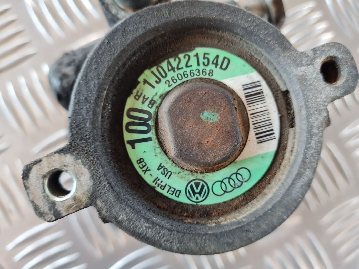 Hidrauliskais pastiprinātājs priekš VW GOLF IV 1999 4 Hidrauliskais pastiprinātājs priekš VW GOLF IV 1999