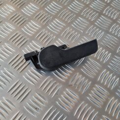 Pārsega atveršanas rokturis salonā priekš VW GOLF IV 1999