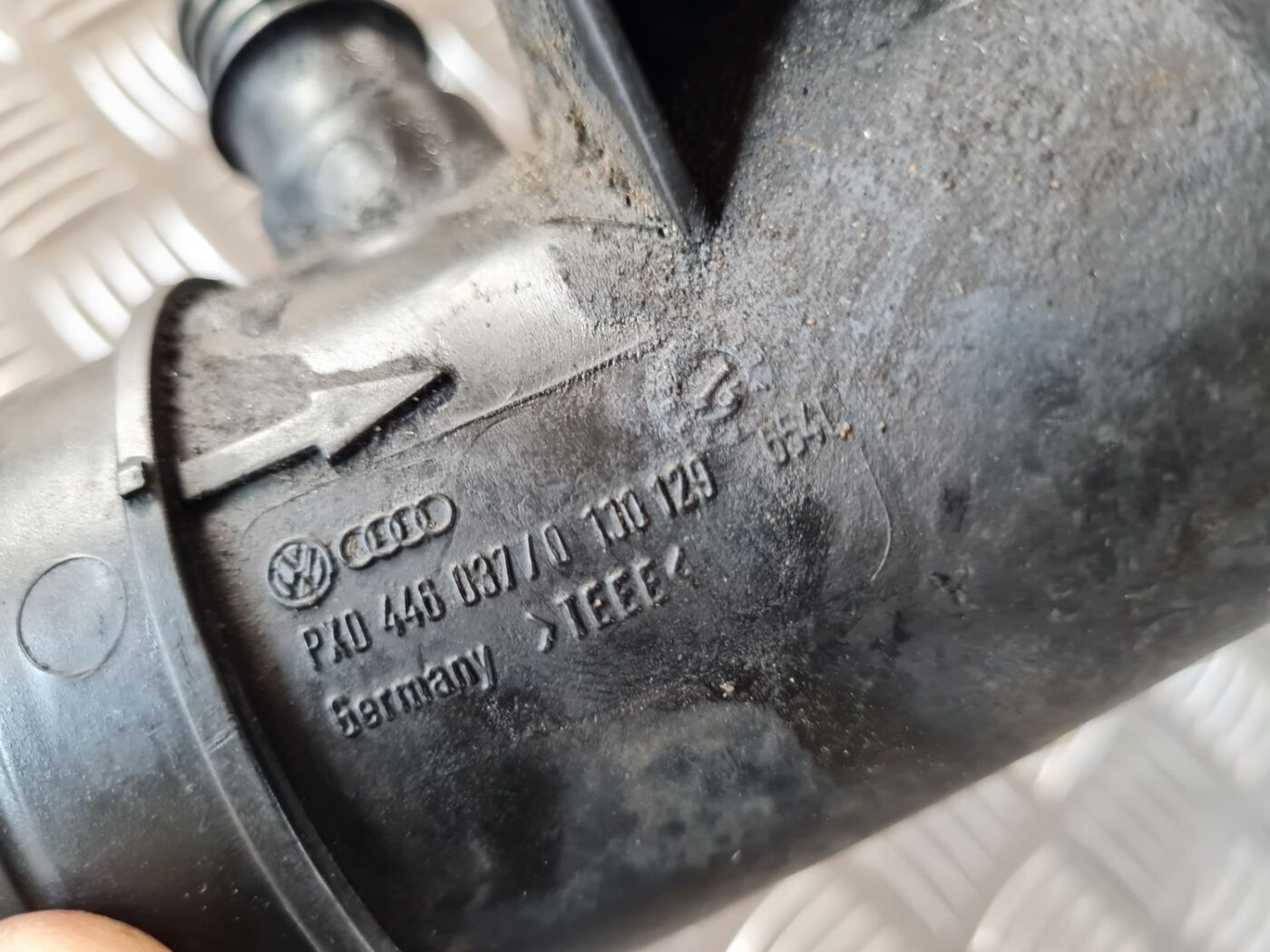 Gaisa filtra korpusa caurule priekš VW GOLF IV 1999 3 Gaisa filtra korpusa caurule priekš VW GOLF IV 1999