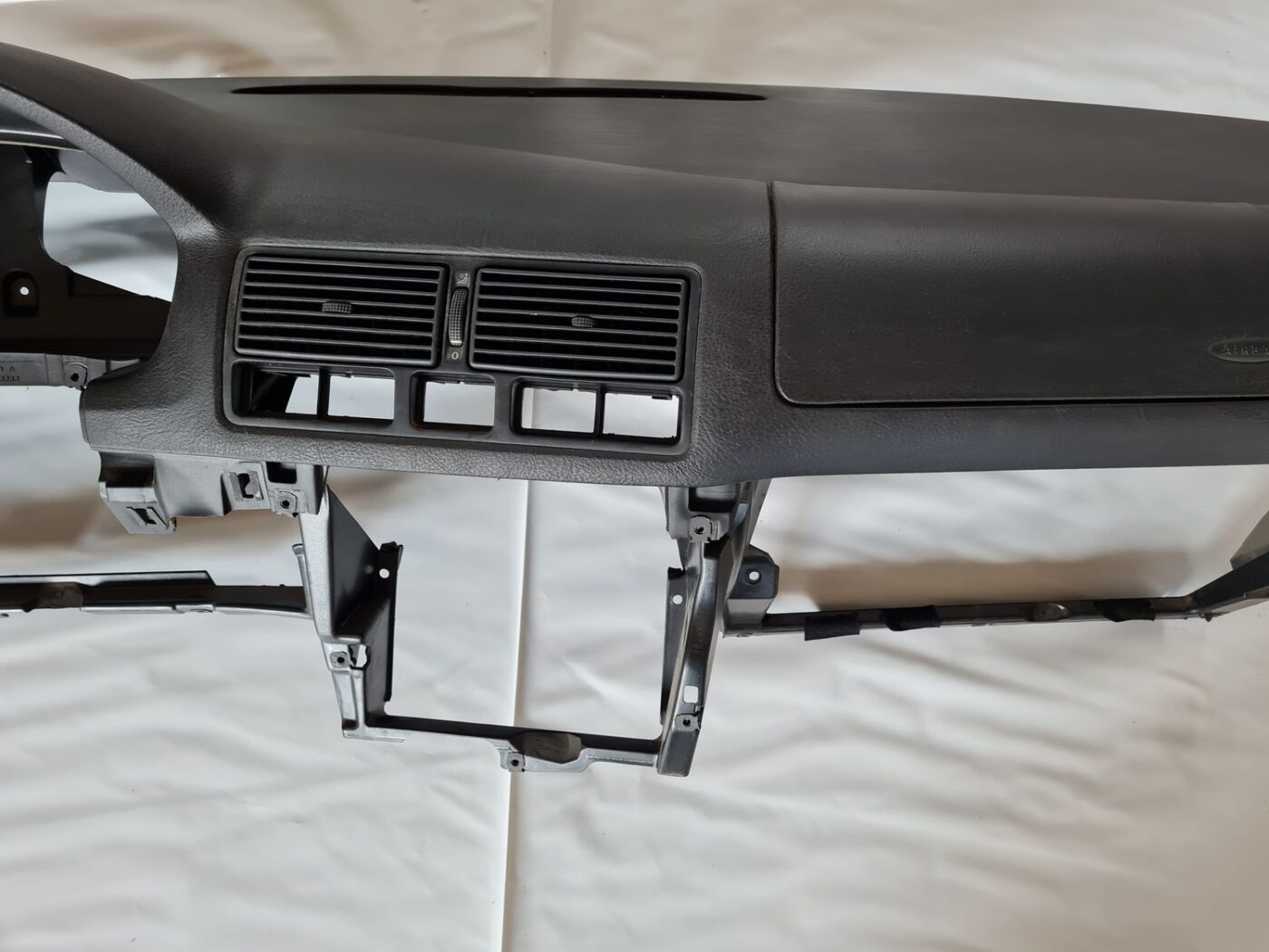 Mērinstrumentu panelis priekš VW GOLF IV 1999 6 Mērinstrumentu panelis priekš VW GOLF IV 1999