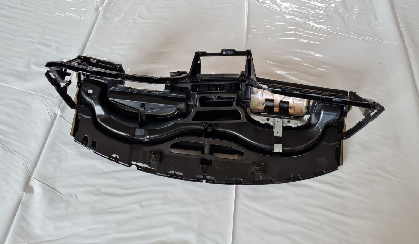 Mērinstrumentu panelis priekš VW GOLF IV 1999 3 Mērinstrumentu panelis priekš VW GOLF IV 1999