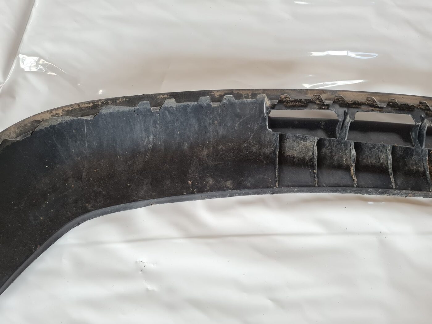 Bufera spoileris priekš VW GOLF IV 1999 7 Bufera spoileris priekš VW GOLF IV 1999