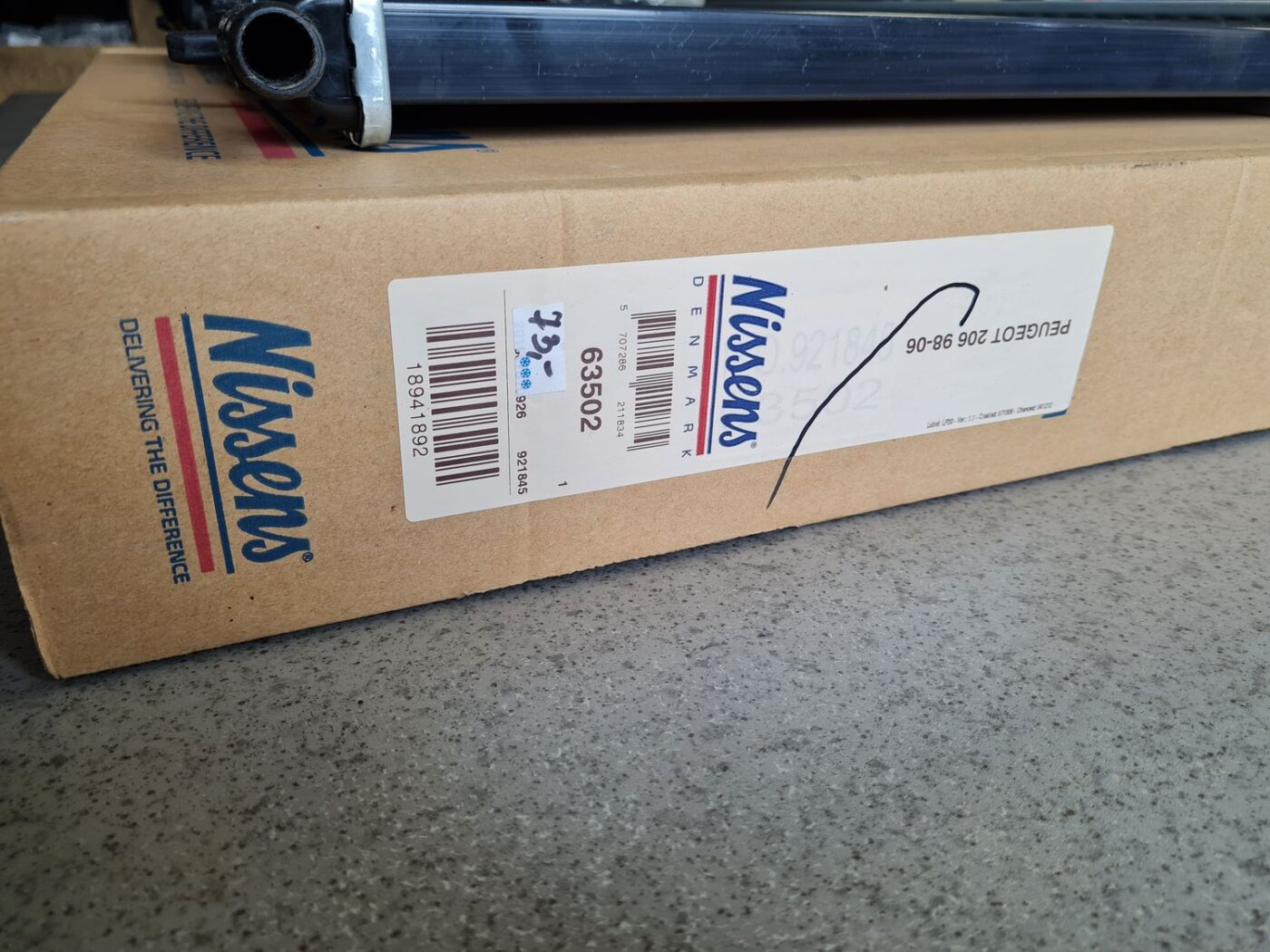 Dzesēšanas radiators priekš 2 Dzesēšanas radiators priekš