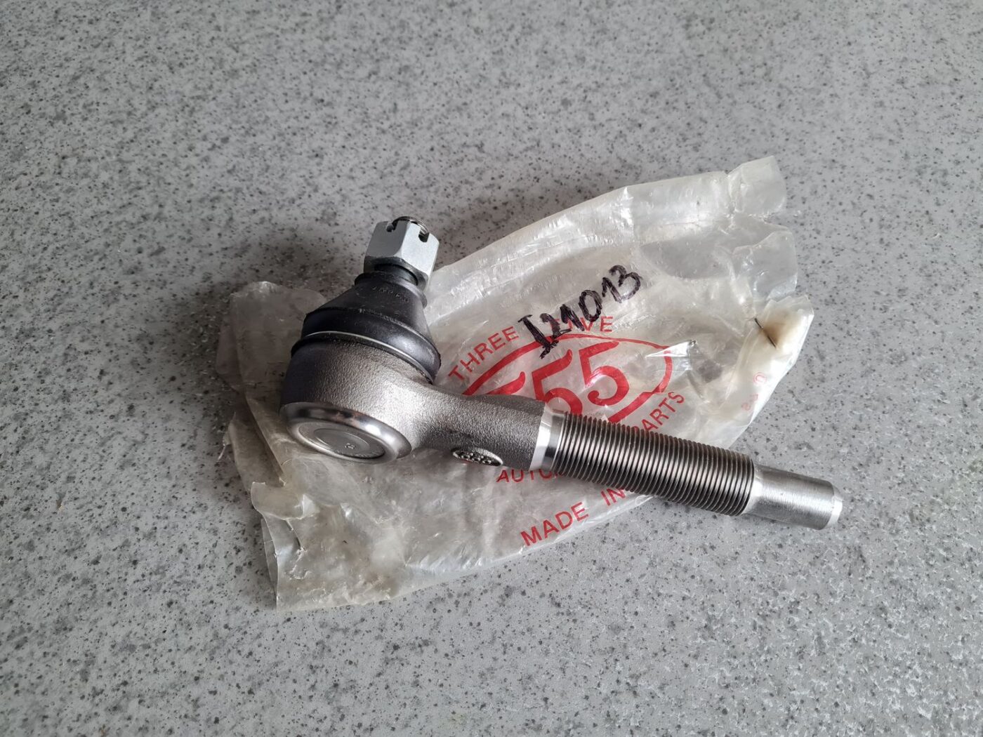 Stūres mehānisma uzgalis priekš 3 Stūres mehānisma uzgalis priekš