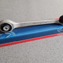 Priekšējas piekares svira priekš