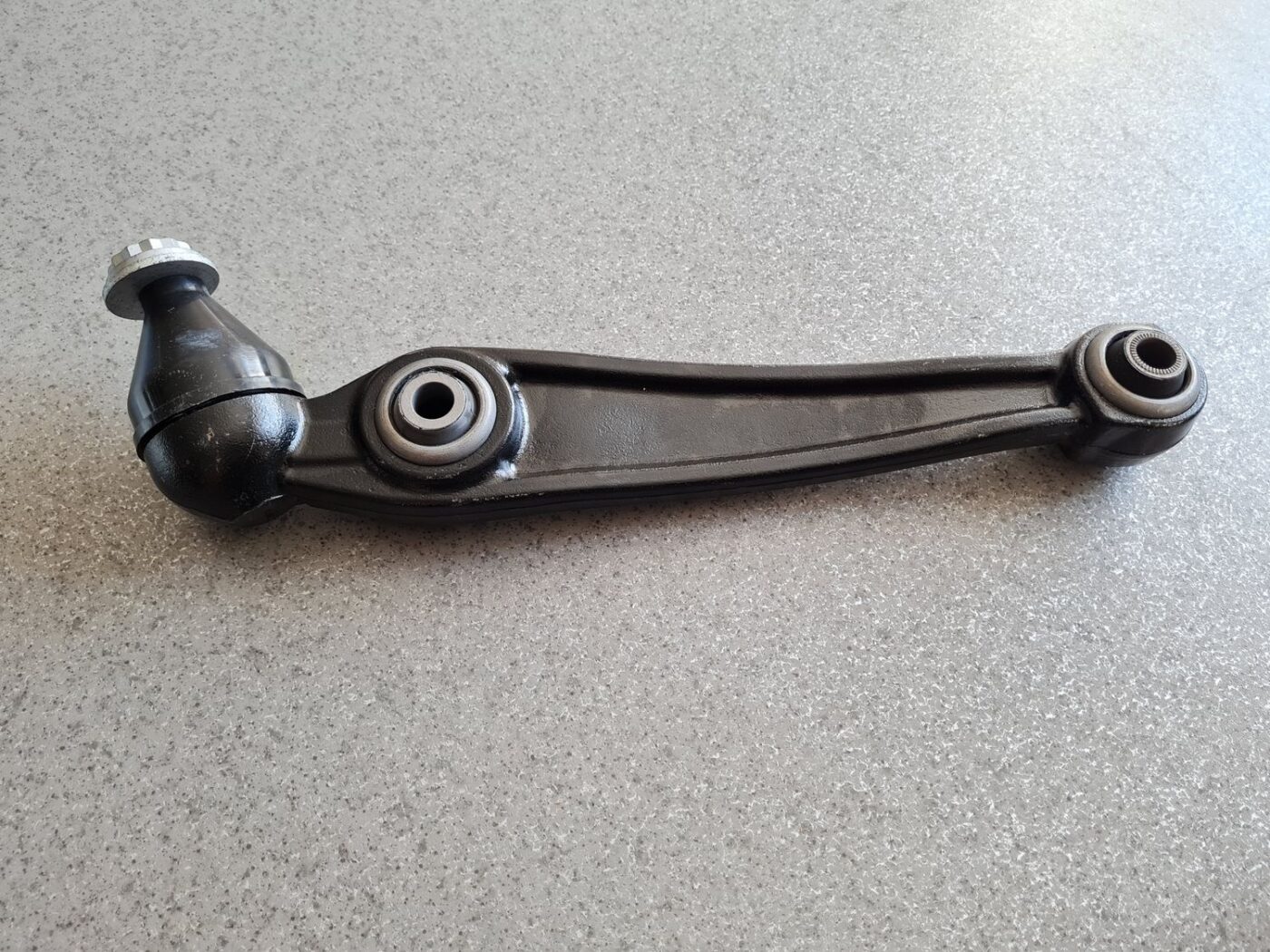 Priekšējas piekares svira priekš 1 Priekšējas piekares svira priekš