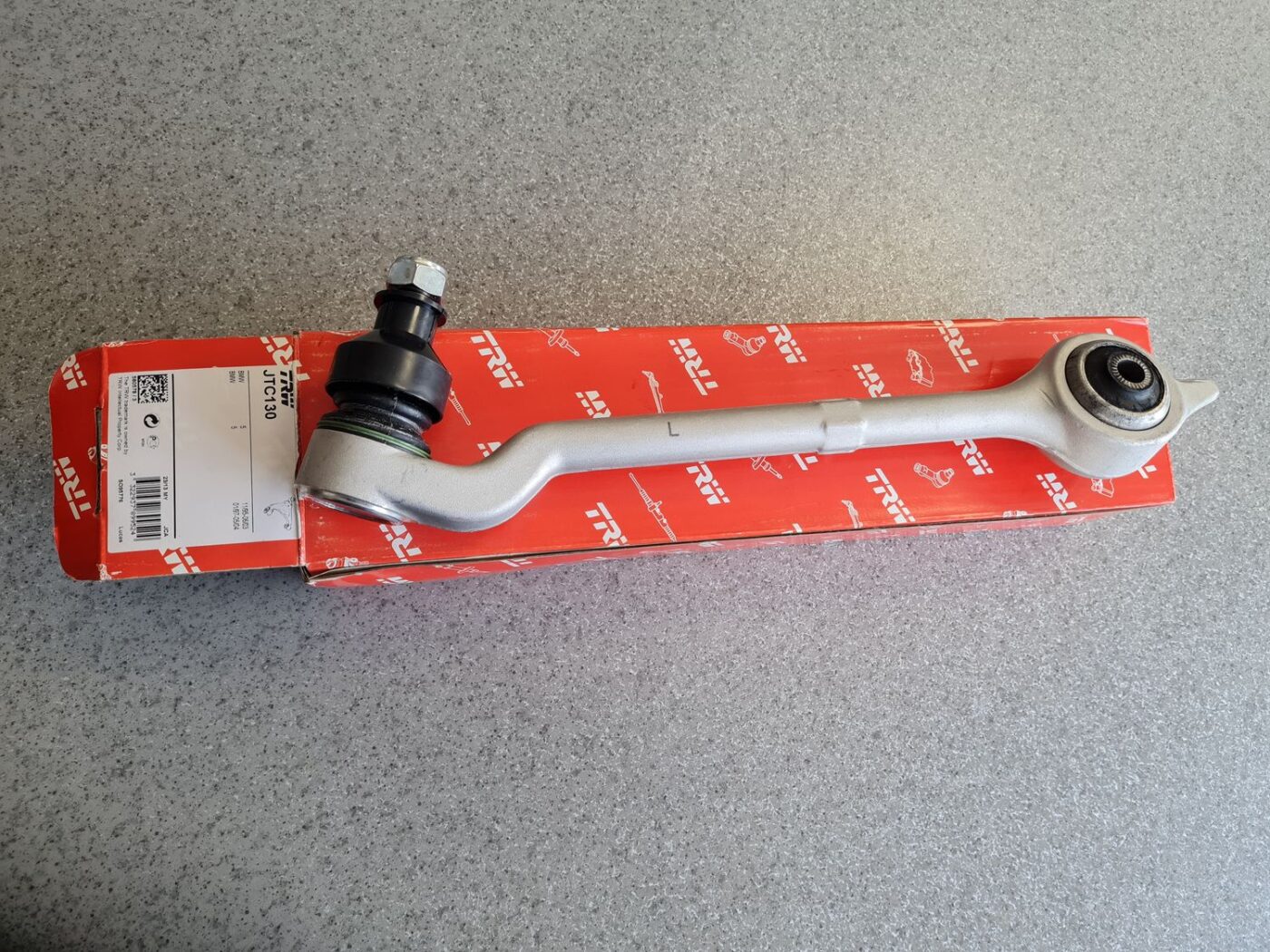 Priekšējas piekares svira priekš 2 Priekšējas piekares svira priekš