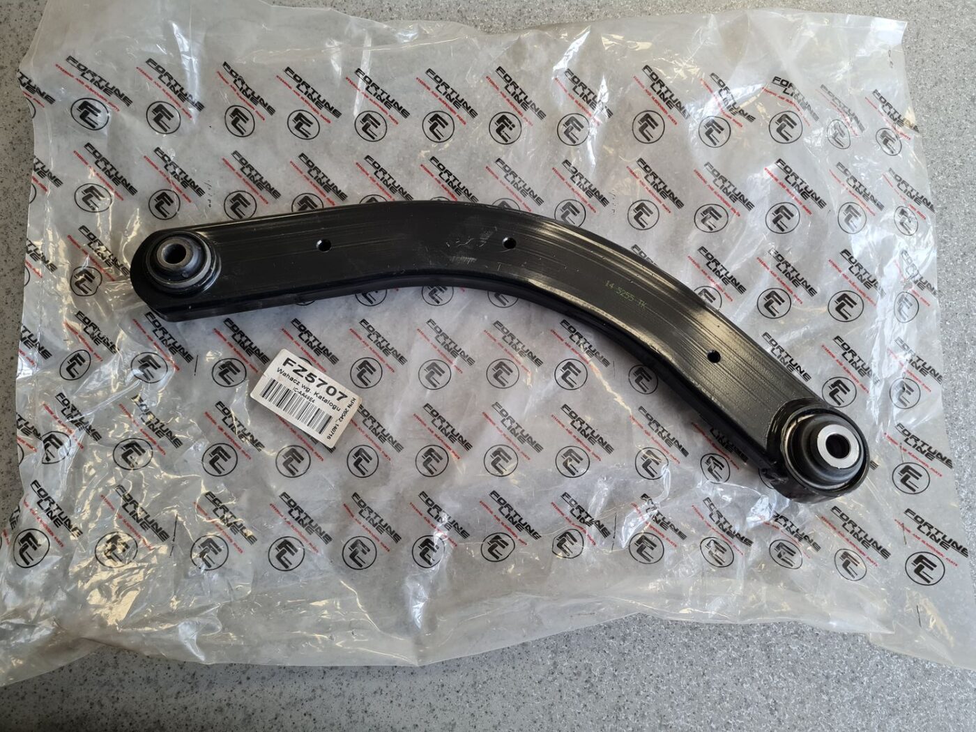 Aizmugures piekares svira priekš 2 Aizmugures piekares svira priekš