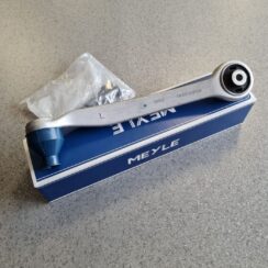 Priekšējas piekares svira priekš