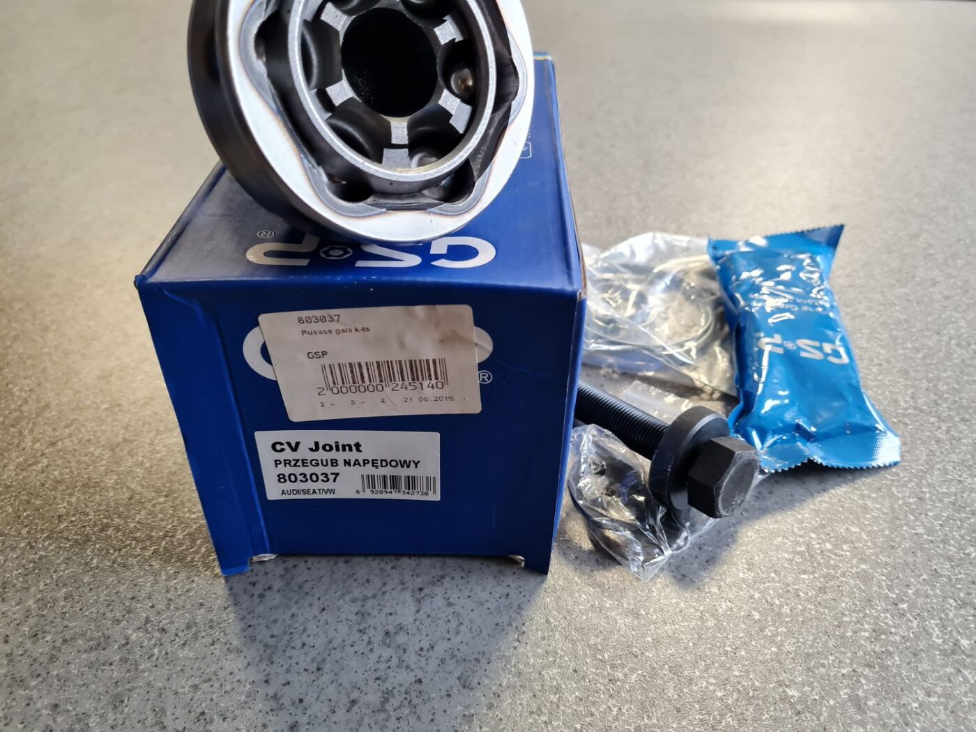 Ārējais pusases šarnīrs priekš 3 Ārējais pusases šarnīrs priekš