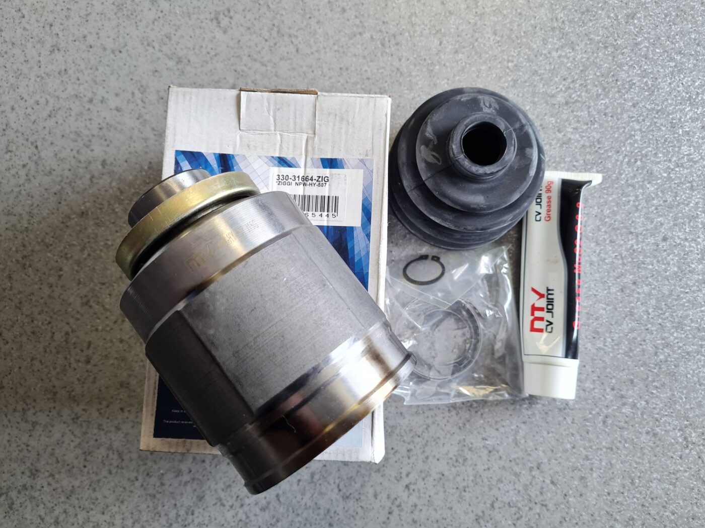 Iekšējais pusass šarnīrs priekš 2 Iekšējais pusass šarnīrs priekš