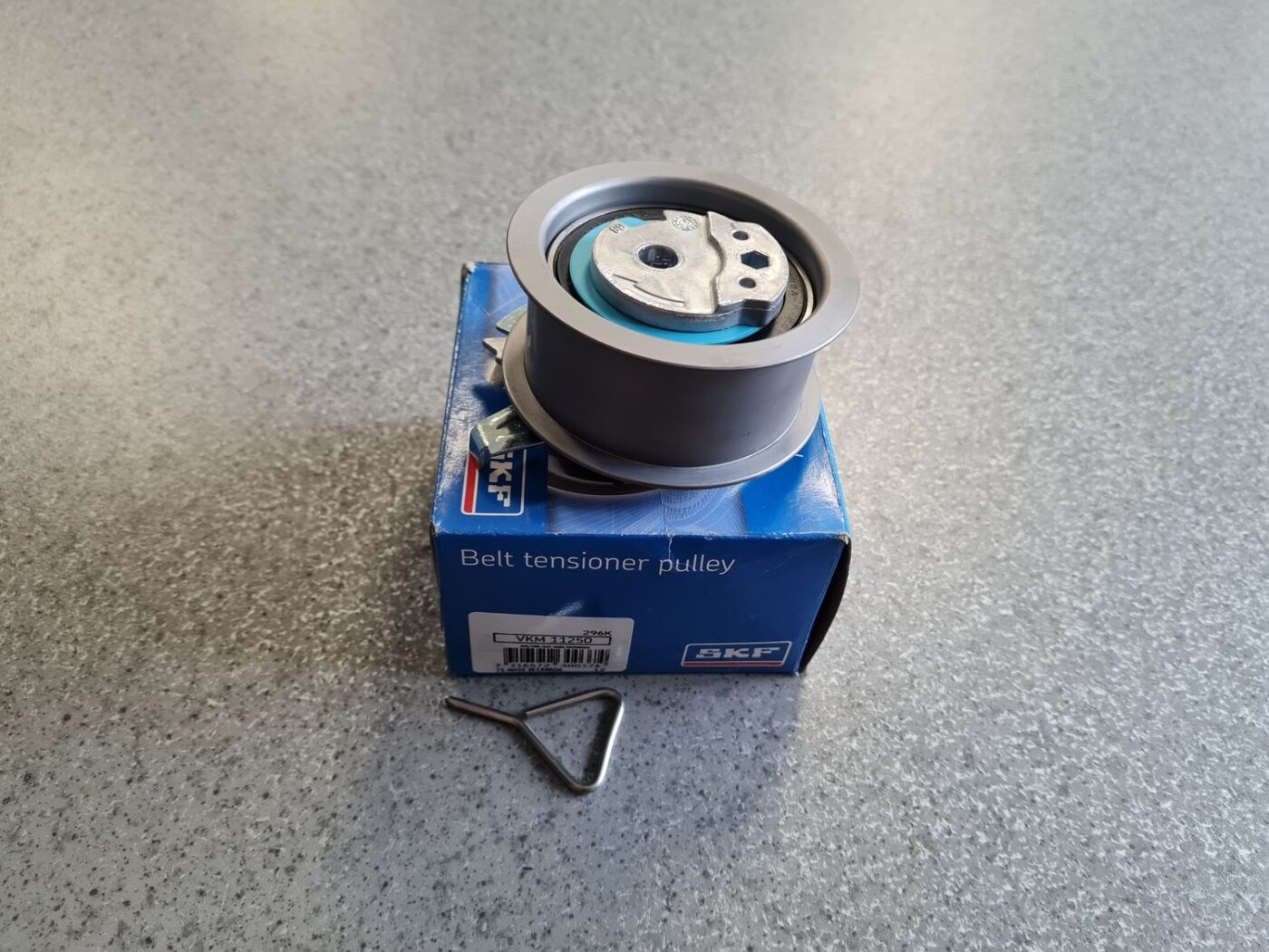 Spriegotājrullītis priekš 2 Spriegotājrullītis priekš